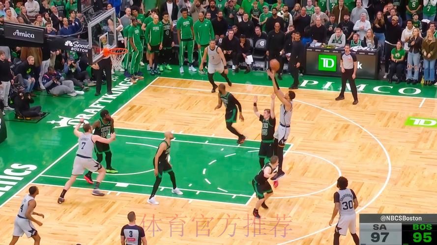 文班亚马21分 马刺战胜凯尔特人