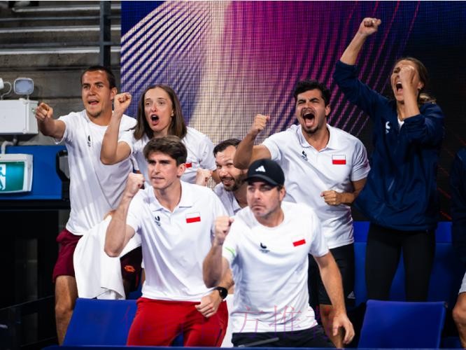 波兰队首夺联合杯冠军