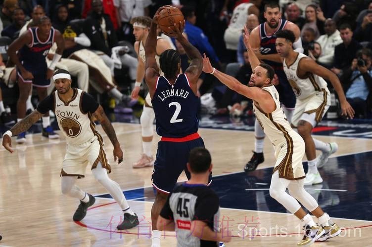 莱昂纳德24+12库里27+6 快船主场险胜勇士